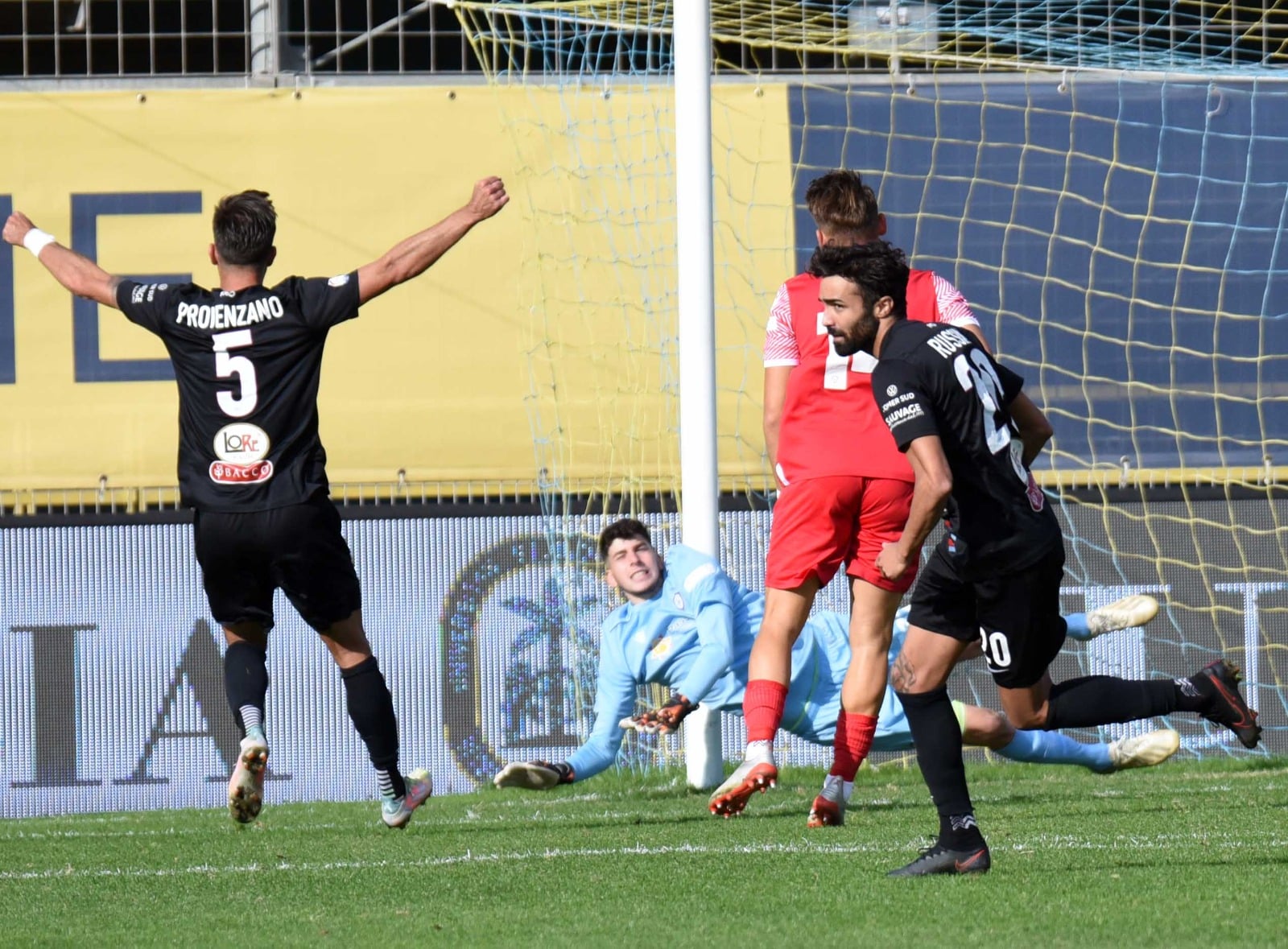 Serie C, rinviata a data da destinarsi Catania-Vibonese